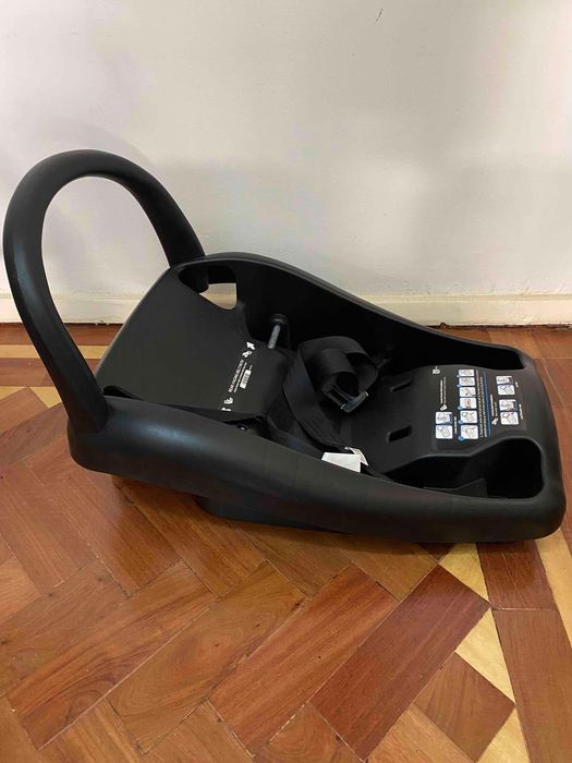 Carrinho Maxi-Cosi Plaza Plus completo e pronto a usar.