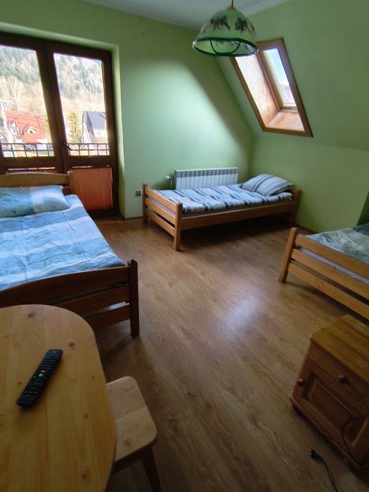 Chata  Cichy Kącik  A. J. Romanek tel. 531 388 994