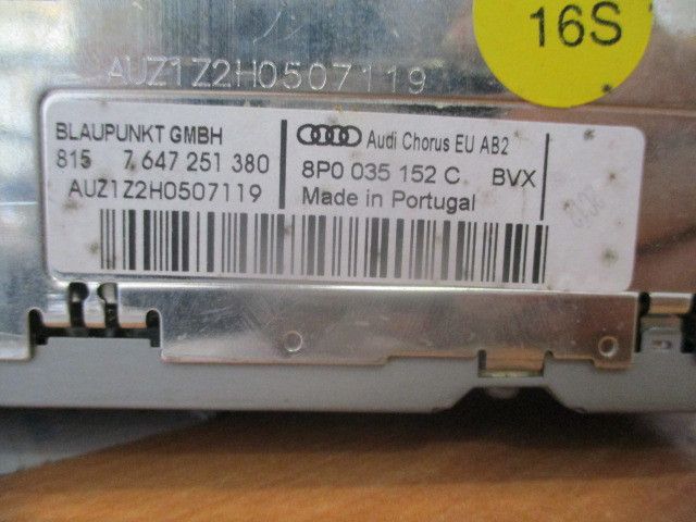 Rádio / auto-rádio AUDI A3 (8P1)