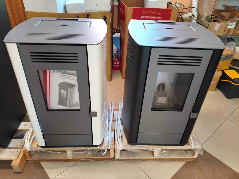 Piec kominkowy na pellet PROMOCJA Julia Next 8,7 kW z pilotem - SUPER
