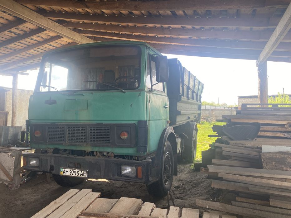 Самоскид МАЗ 5551