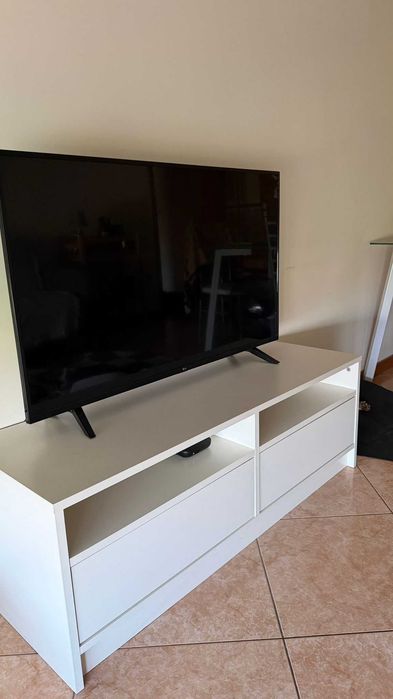 Móvel Branco para TV
