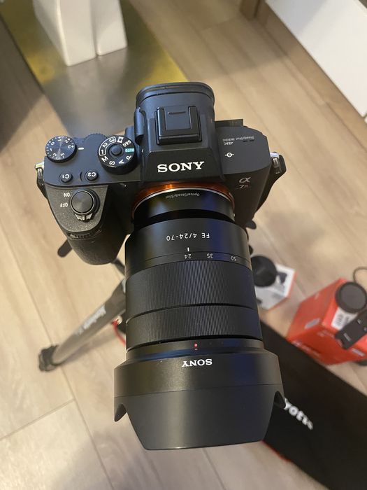 Aparat lustrzany sony alfa 7RIII