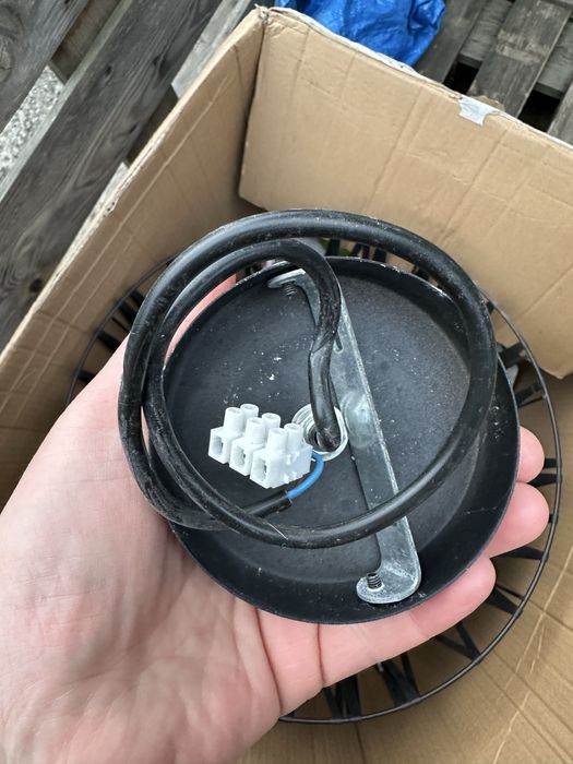 Nowoczesna lampa wisząca loft / industrialna 3xE27