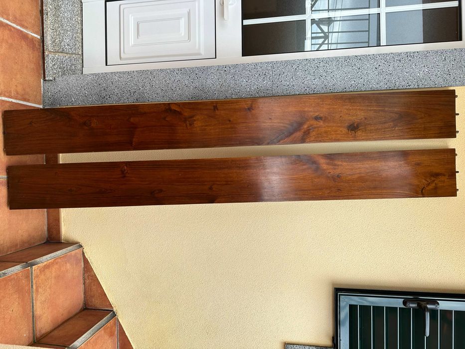 Cama antiga em madeira de castanho maciça (inclui colchão ortopédico)