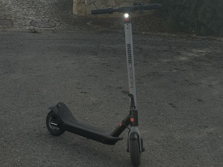 Vendo Trotinete Elétrica Momo Design Evo 9 — Apenas 117km! Como nova!