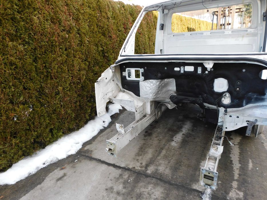 Karoseria rama paka bliźniak Mercedes Sprinter 906 VW Crafter BEZ RDZY