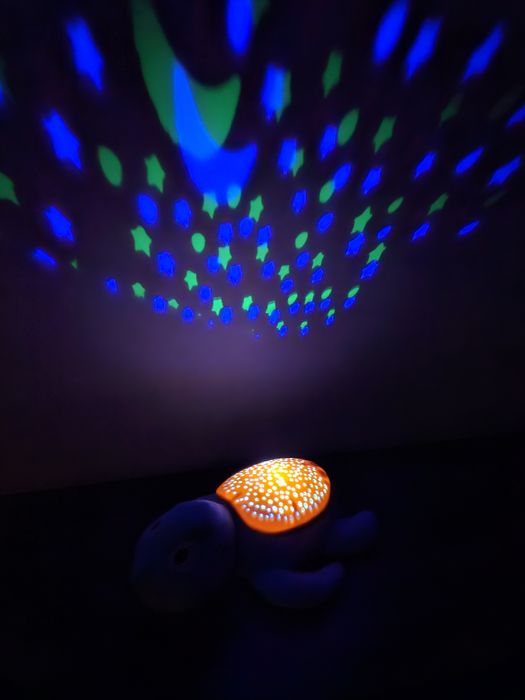 Żółw projektor gwiazd z dźwiękiem Lupilu maskotka