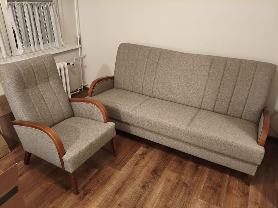 Kanapa rozkładana  plus fotel