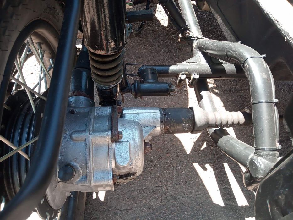 Мотоцикл МВ 650 М.