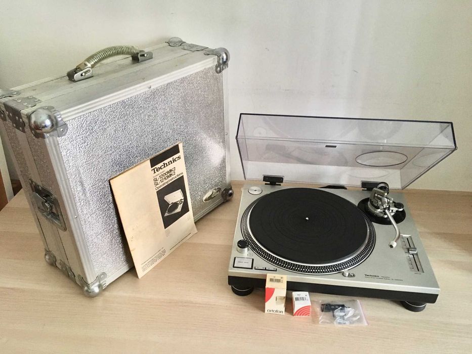 Technics SL-1200 MK2 - gira-discos