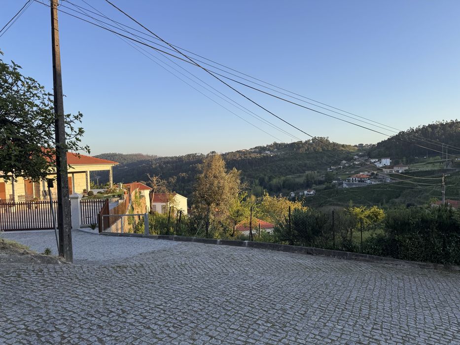 Lote terreno de construção  em Freixo de Cima  (Amarante)