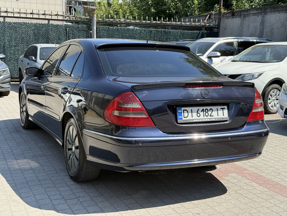 Mercedes e211 дизель автомат