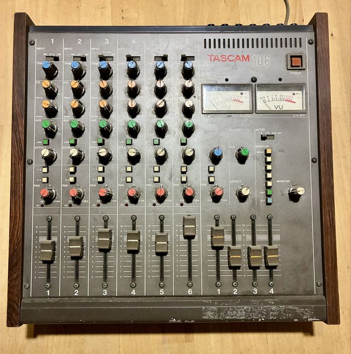 Tascam  M-106 analogowy mikser