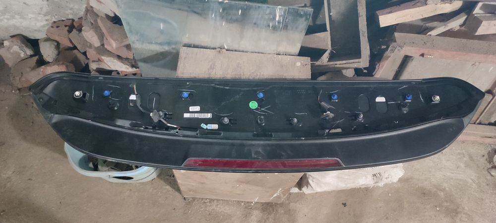 Спойлер кришки багажника audi Q5 80a