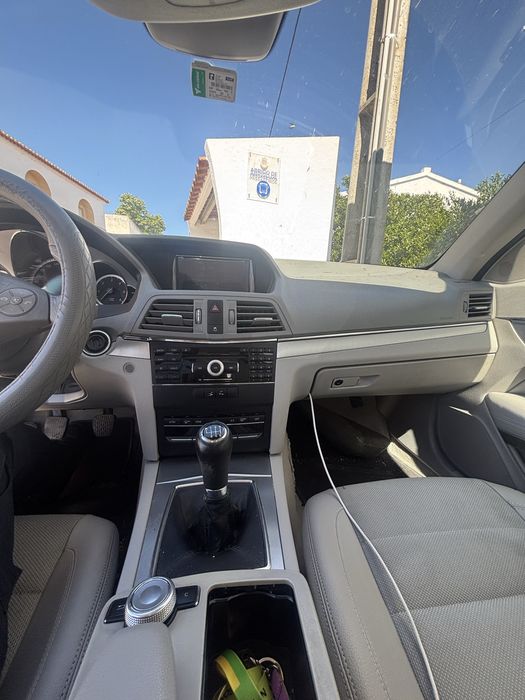 Mercedes E250 coupê