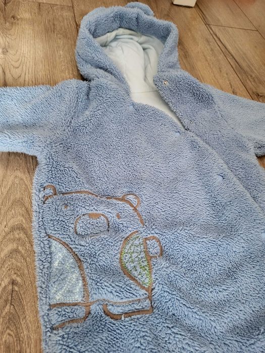 Kombinezon 0-3mies r.56/62 zimowy niebieski miś z kapturem uszkami