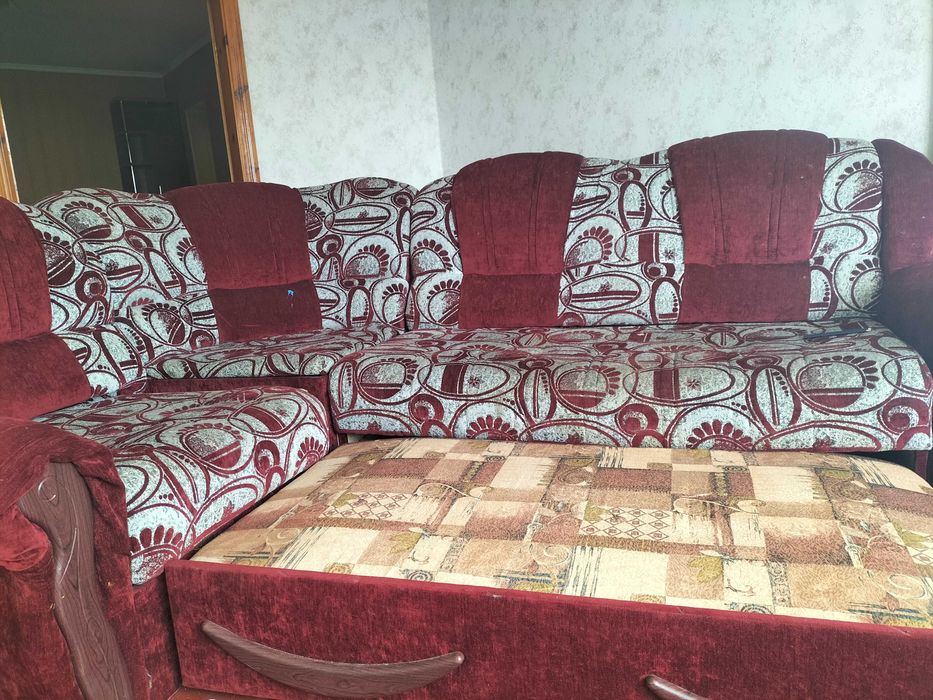 М'який диван -кутовий б/у хороший стан,всі питання в пп.або дзвоніть