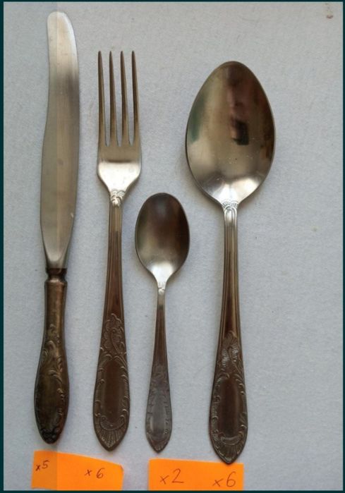 Komplet sztućców (niekompletny)