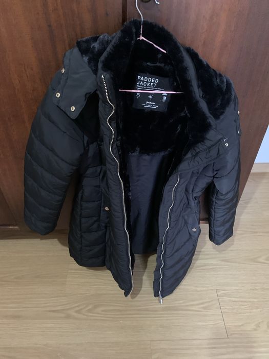 Casacos L e Xl, marca Zara e Stradivarius, pouco uso, 10 e 15€