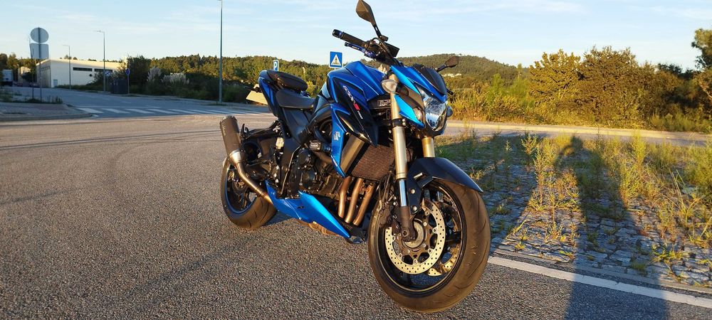 Suzuki gsx-s 750