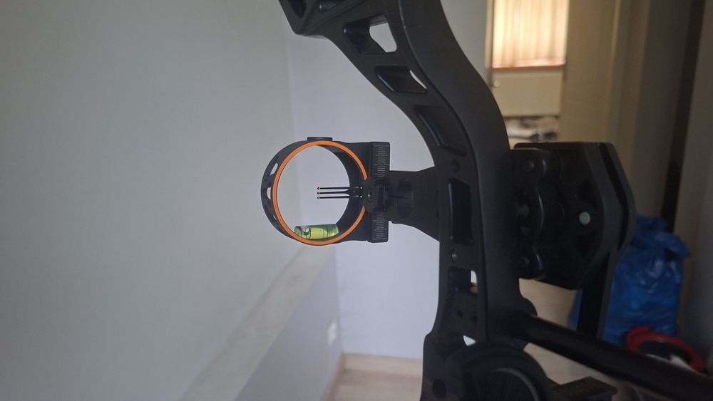 Łuk bloczkowy Poe Lang Anvil