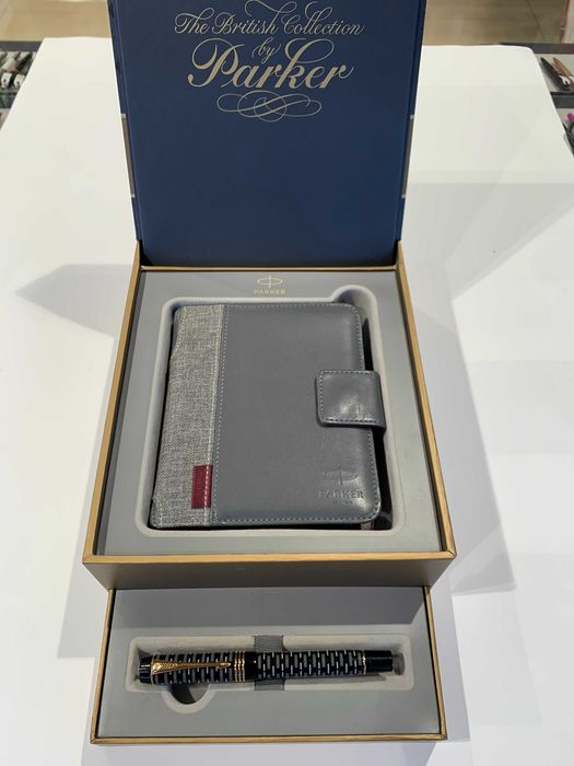 Pióro wieczne PARKER DUOFOLD 100th Black GT (18K) "F"