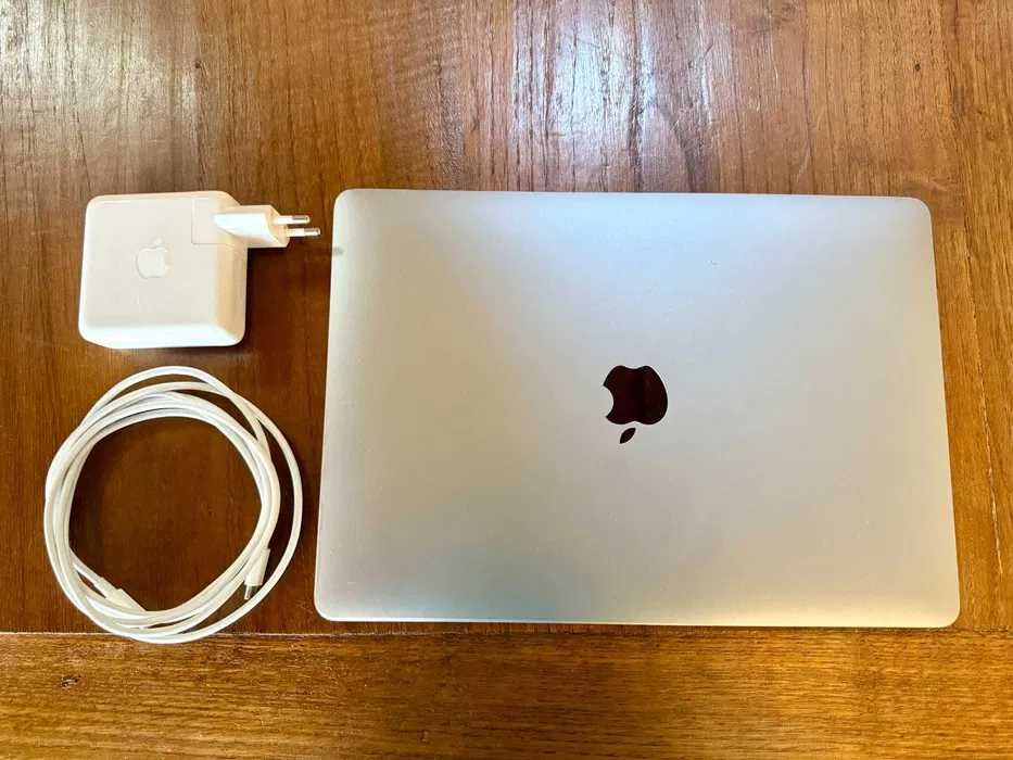 Macbook Pro 13" 2020 Caixa e Fatura Para Estudante