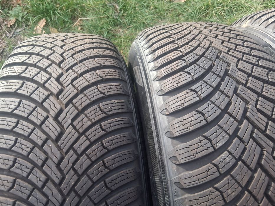 Opony  Zimowe  "17"  215×65  "Pirelli"