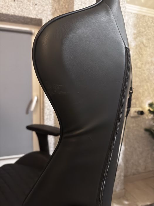 Ігрове крісло hyper X jet black