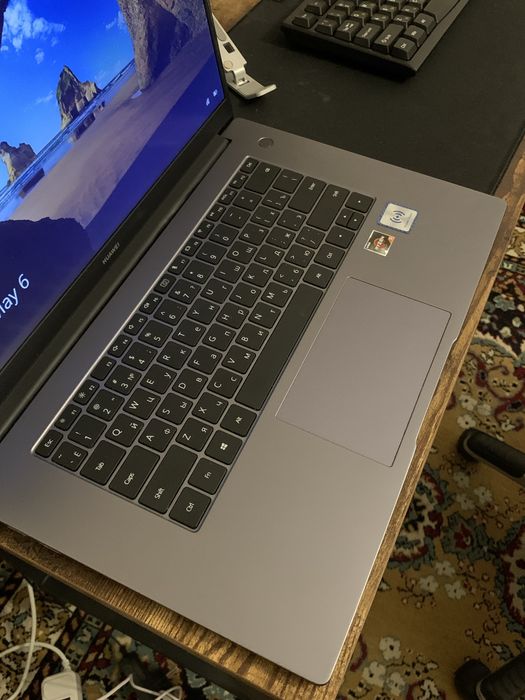 Ноутбук huawei matebook d15 для роботи/навчання