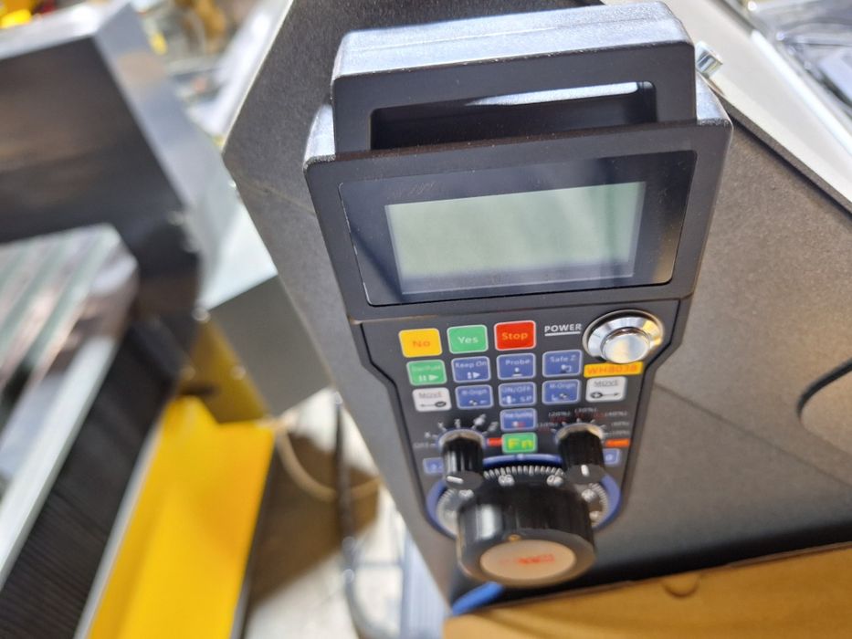 Станок по камню фрезерный. ЧПУ. 3 шпинделя 5.5квт