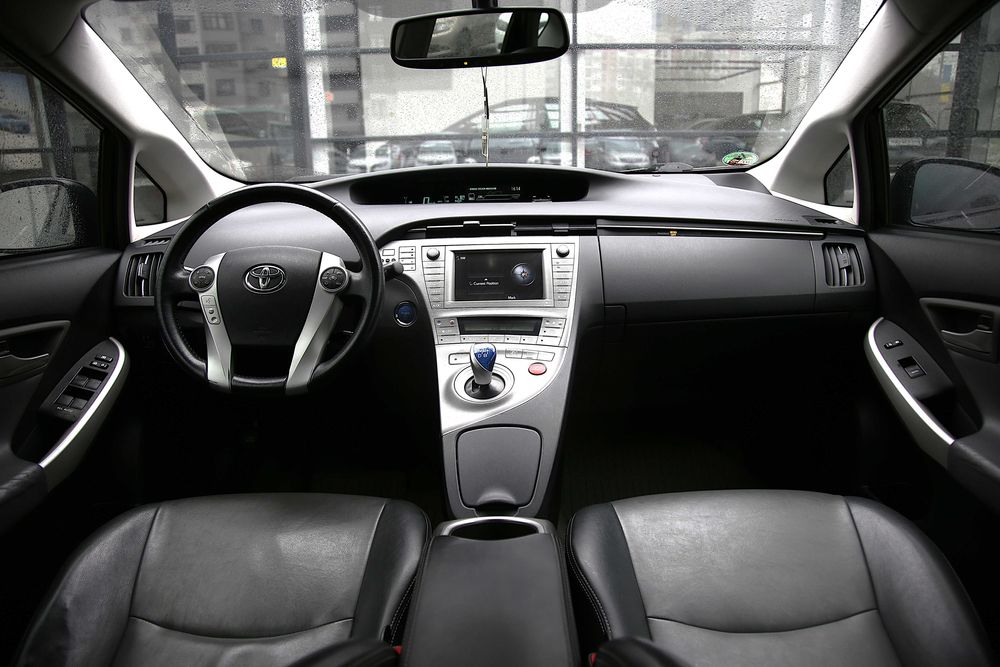 Продам Toyota Prius