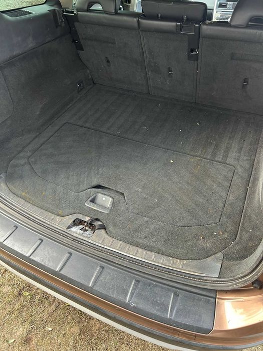 Podłoga bagażnika wykładzina schowek Volvo XC60 I