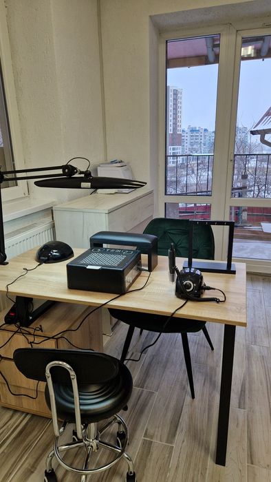 Оренда робочого місця для майстра манікюру З НОВОЮ ТЕХНІКОЮ