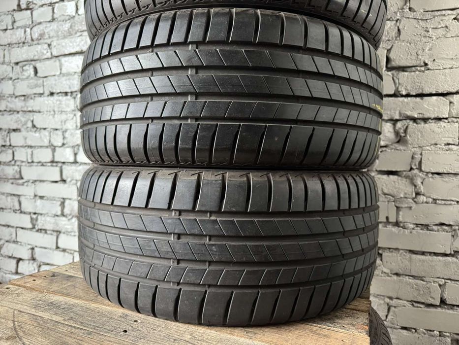 Практично нові літні шини Bridgestone 215/45 R17