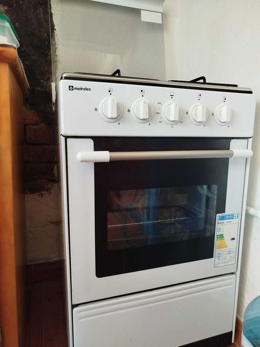 Fogão Meireles a Gás com Forno