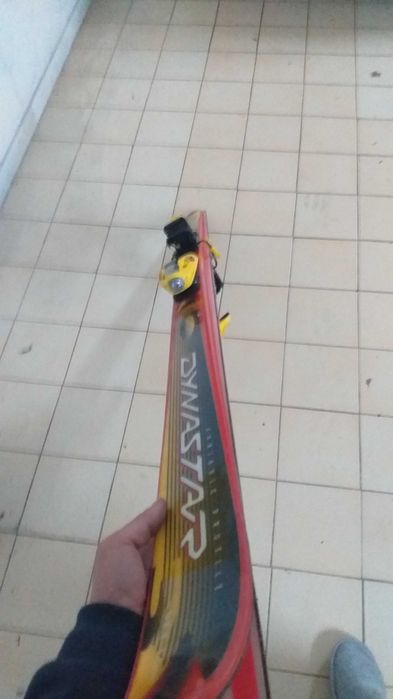 Vendo 3 pares de skis em conjunto ou em separado