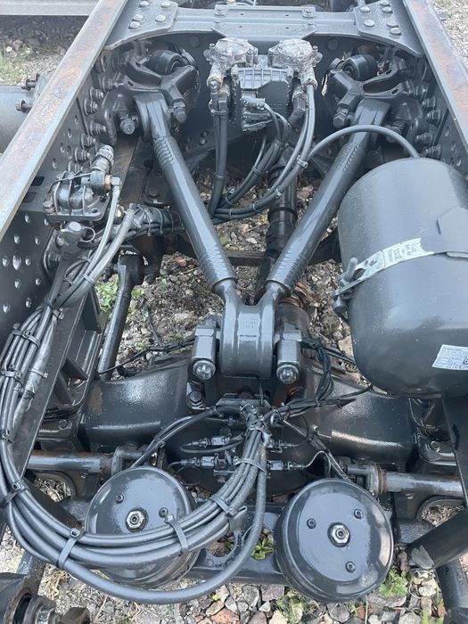 MOST Wózek Dyfer Wkład Mercedes Części Actros Arocs Antos 8x4 8x8 8x6