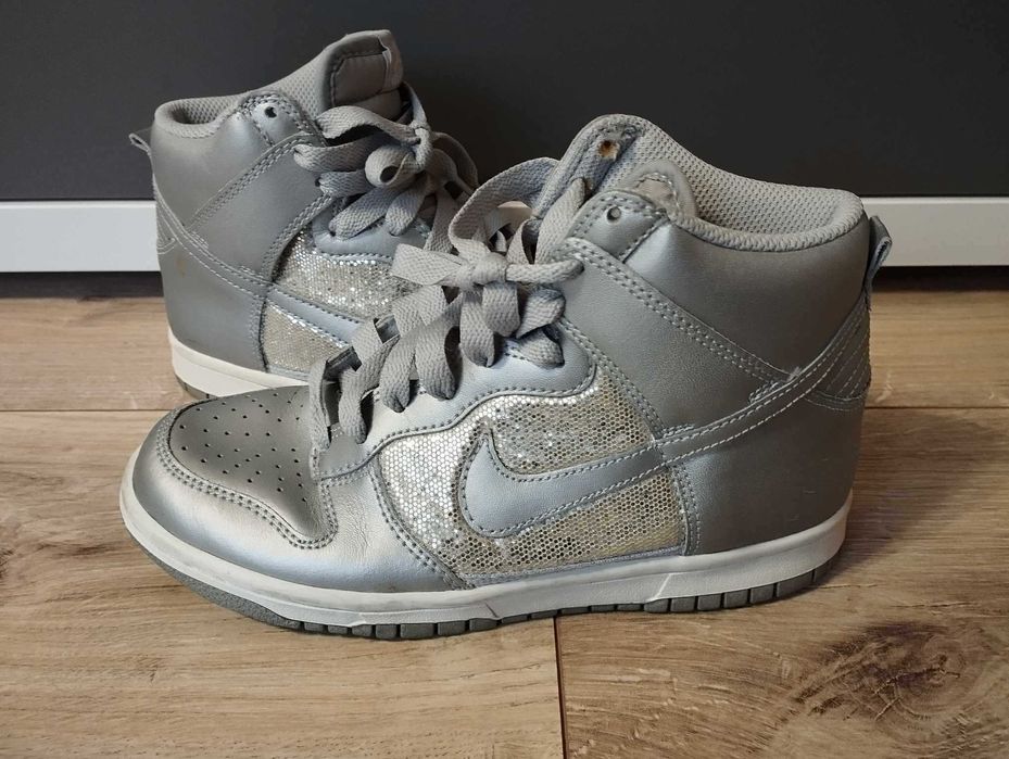 Nike Dunk High Metalic Silver size 36