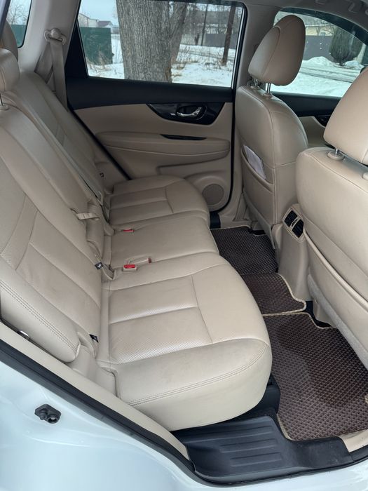 Nisan Rogue Нісан Рог