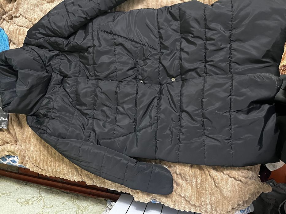 Зимове довге жіноче пальто