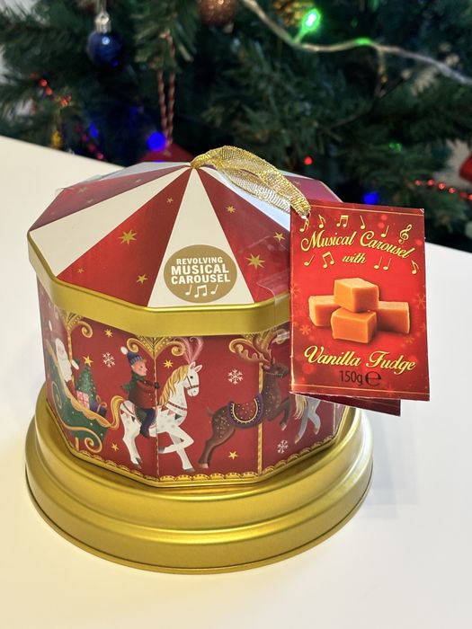 Музична карусель з цукерками Англія