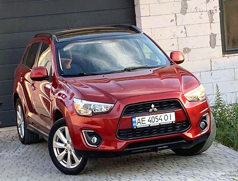 Mitsubishi Outlander Sport SE 2013