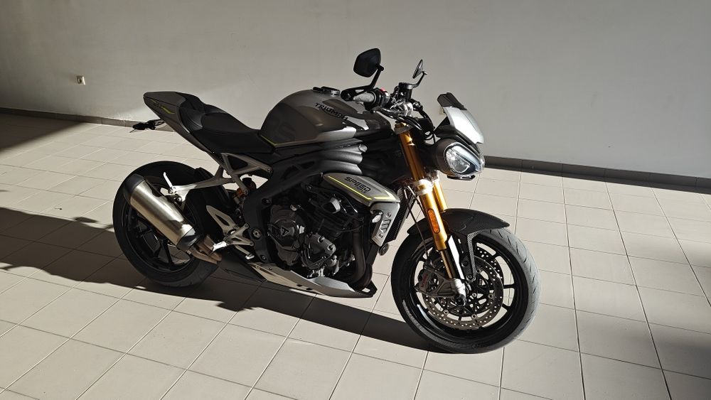 TRIUMPH - Speed Triple - 1200RS