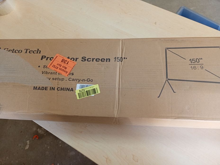 Ekran Projekcyjny ze Stojakiem Getco Tech 150" (16:9)