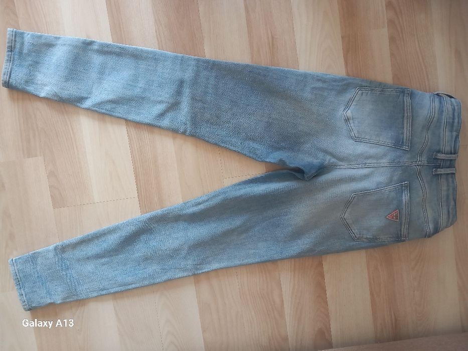 Guess oryginalne spodnie damskie 27 S