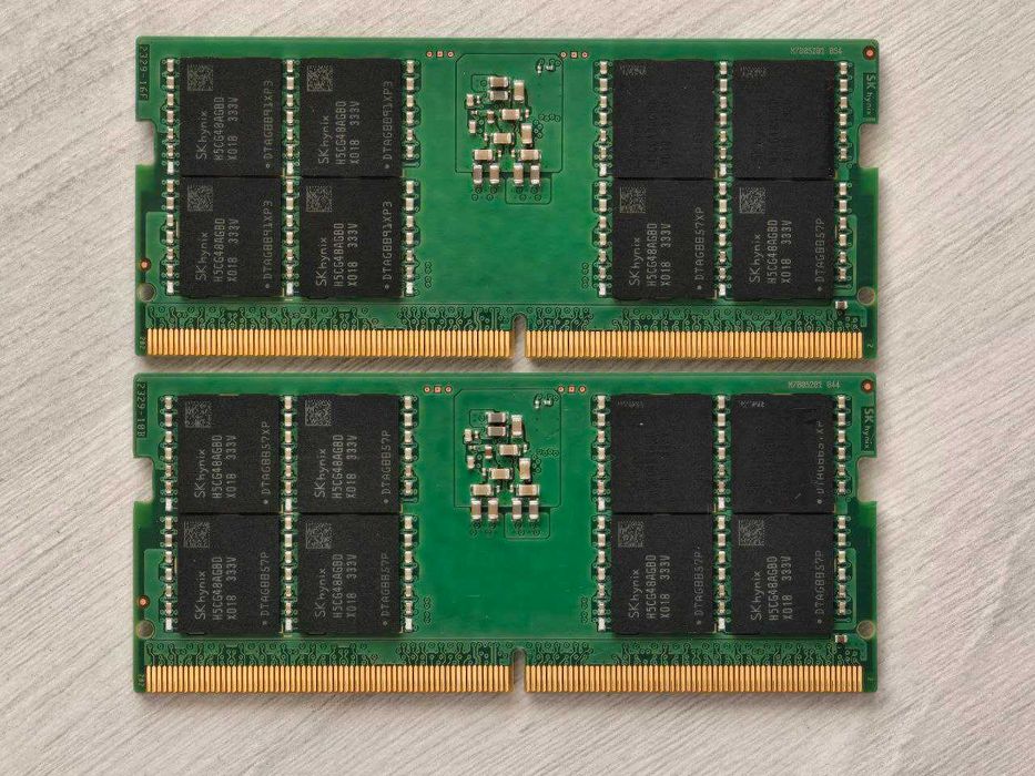 SK hynix 64GB (2x32GB) SO-DIMM DDR5 5600 MHz (HMCG88AGBSA095N)