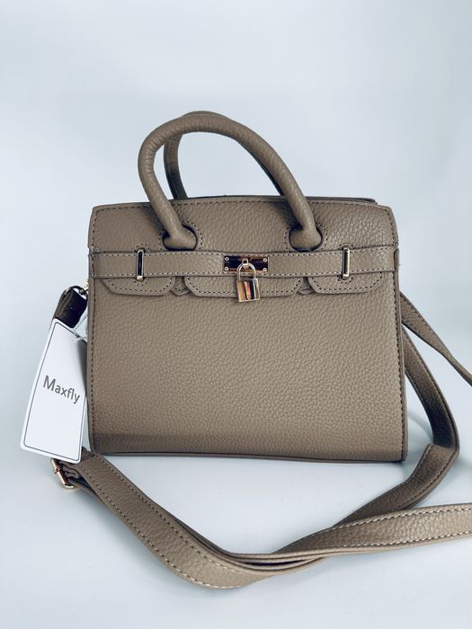 Nowa modna torebka kuferek kłódka