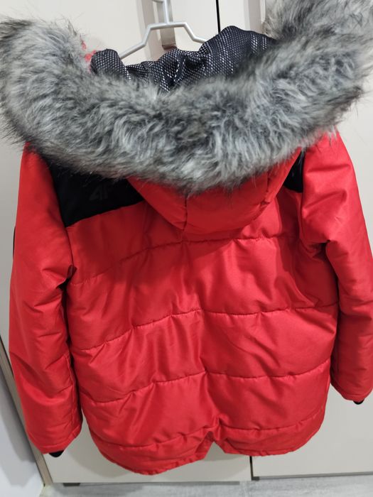 Kurtka 4f 128 zimowa czerwona